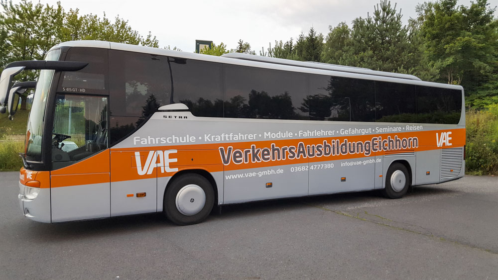 Fahrschulbus VAE